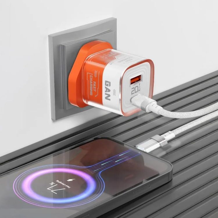 Porodo Charger PDFWCH036OGC - GaN 20W PD & QC Fast Charge, Transparent