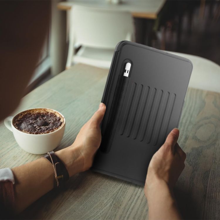 Levelo Luxora Case for iPad Pro 11" 4th & 5th Gen & iPad 10.2" - Magnetic Flap, Pencil Slot, Black