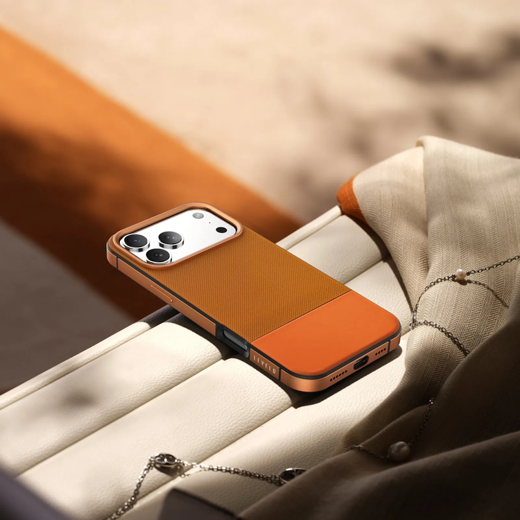Levelo غطاء آيفون 17 برو LVLCUIR17PSORG - جلد PU، متوافق مع MagSafe، برتقالي