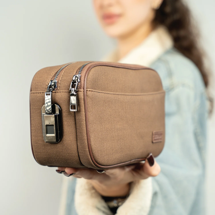 GREEN LION Fingerprint Bag GNVALFPPCHBR - Ergonomic, Anti-Theft, Brown